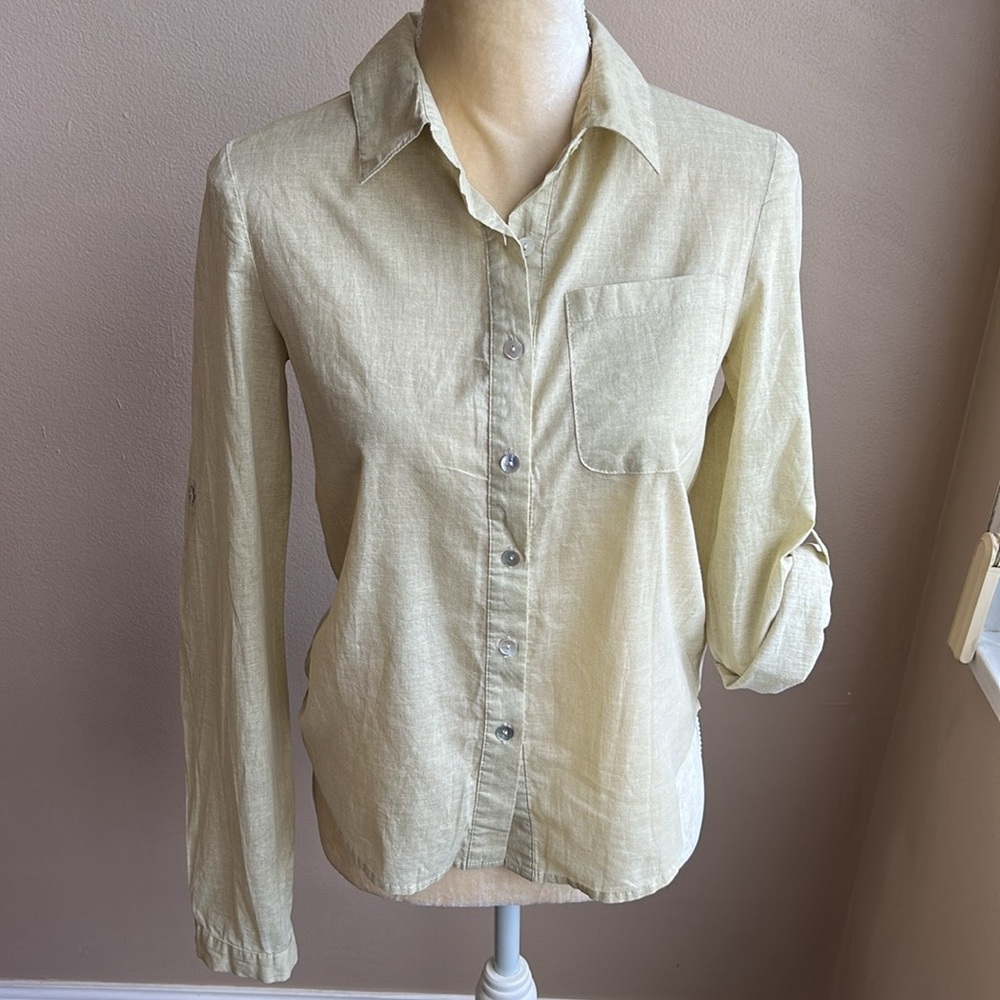 New Women’s Button Up Shirt Sz XS Rolled Tab Sleeve Green ST3225